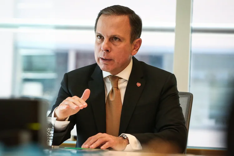 João Doria: "Nós estamos vendo, no âmbito daquilo que a legislação já confere, punir essas empresas que cometem essas irregularidades" (Christopher Goodney/Bloomberg)