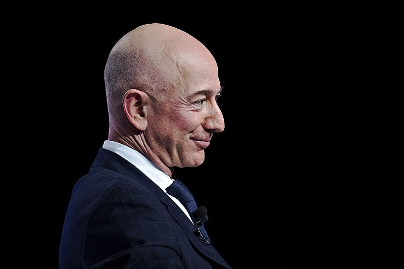 Antes de valer trilhões, a Amazon quase afundou — e Jeff Bezos revelou o porquê