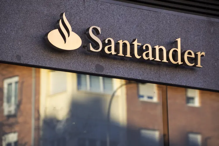 Santander: no semestre, resultado totalizou R$ 7,120 bilhões, expansão de 21% em 12 meses (Angel Navarrete/Bloomberg)