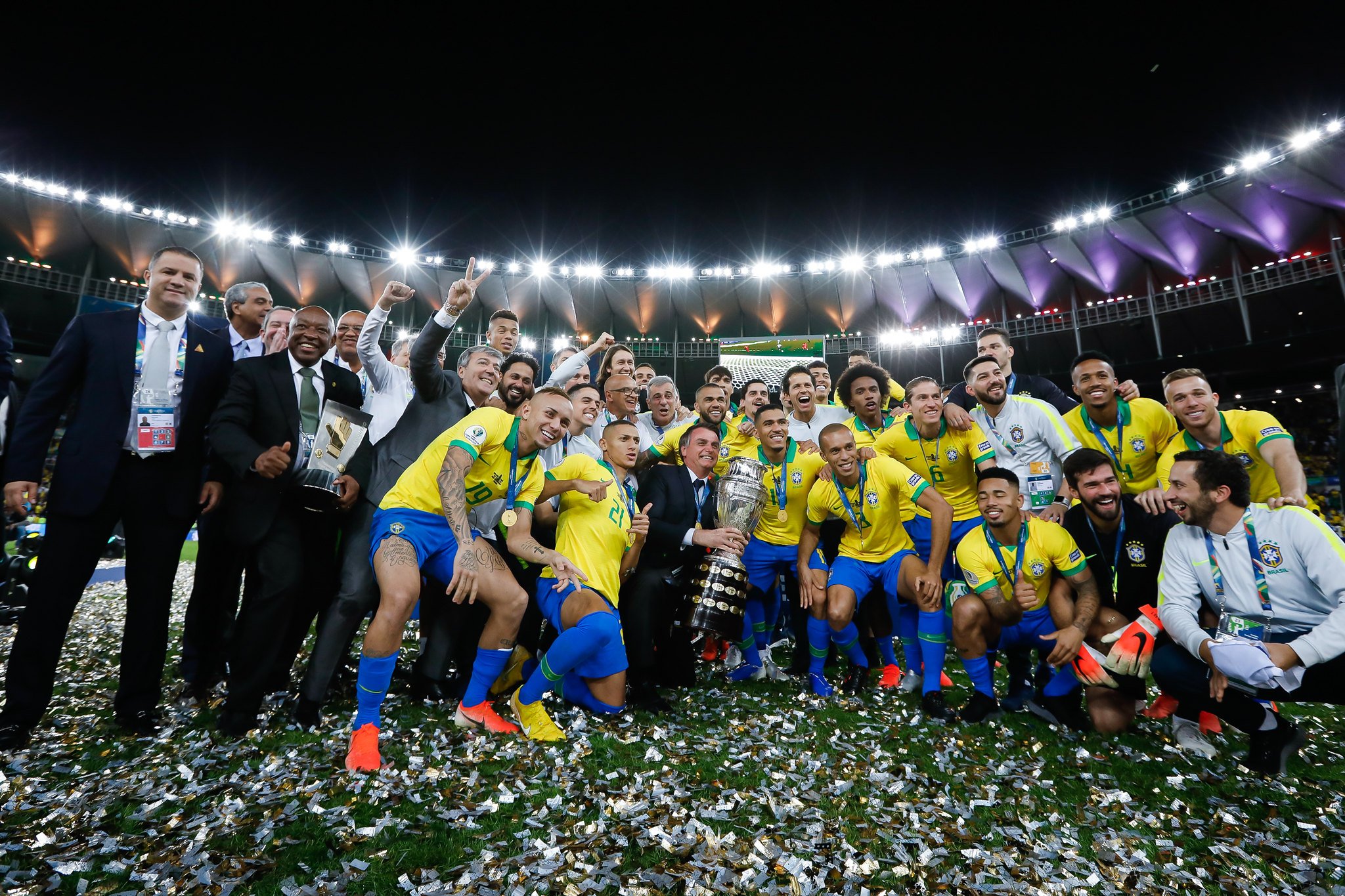 Do Maracanã a Brasília: simbolismo em campo pela Previdência