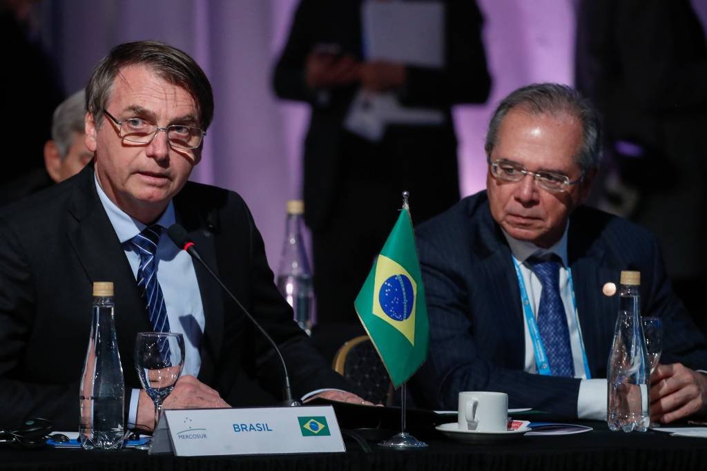 Bolsonaro fala em incluir carros e açúcar em união aduaneira do Mercosul
