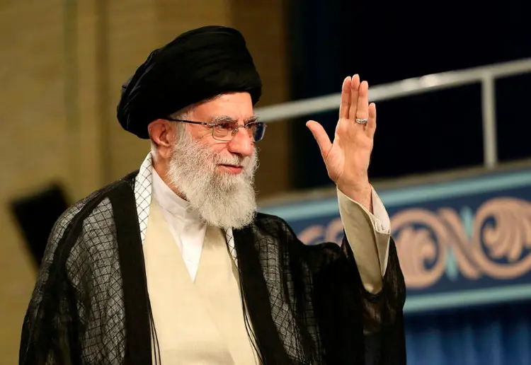 Aiatolá Khamenei: "O que importa é que a presença corrupta dos Estados Unidos nesta região tem que terminar" (AFP/AFP)