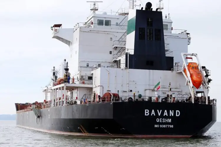 Bavand: Navio iraniano aguarda abastecimento enquanto Petrobras tenta resolver impasse sobre sanções dos Estados Unidos (João Andrade/Reuters)