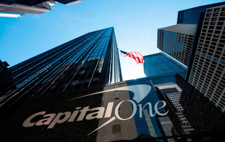 Banco americano Capital One anuncia roubo em massa de dados de clientes