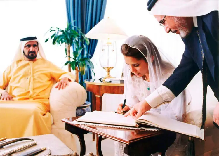 Emirados Árabes: casamento entre o emir de Dubai, xeque Mohamed bin Rachid al-Maktum, e a princesa Haya, da Jordânia, em 10 de abril de 2004, em Amã (AFP Arquivo/AFP)