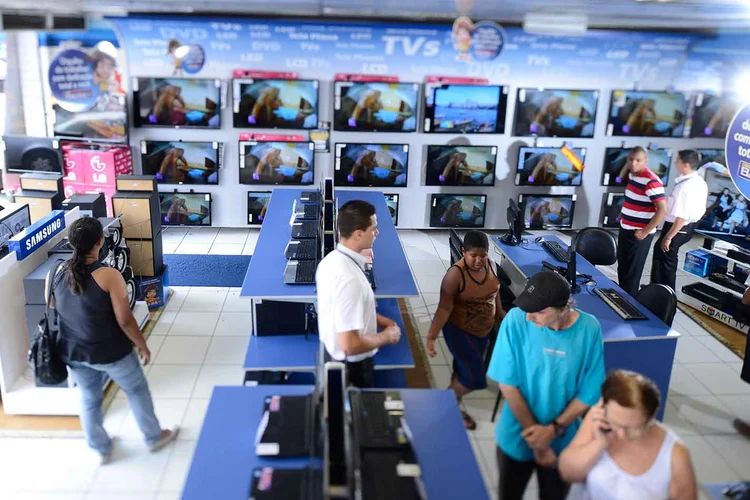 CASAS BAHIA, DA VIA VAREJO: ações da rede de móveis e eletrodomésticos avançaram mais de 7% depois que a companhia divulgou que trouxe o executivo Helisson Lemos do Mercado Livre para acelerar a transformação digital da empresa / Germano Lüders (Germano Lüders/Exame)