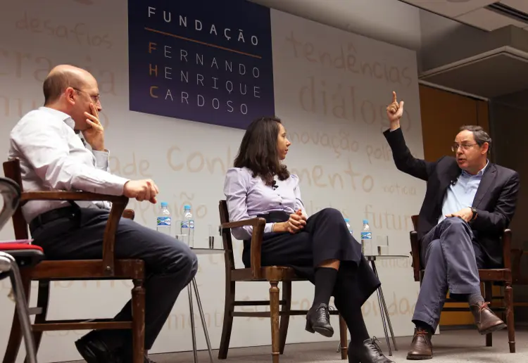 Laura Carvalho e Eduardo Giannetti: Economistas participam de bate-papo na Fundação FHC (Vinicius Doti/Fundação FHC/Divulgação)