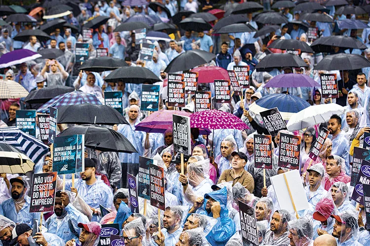 Protesto contra fechamento de fábrica da Ford em São Bernardo do Campo (SP): as crises financeiras são as que mais afetaram as companhias (Bruno Rocha/ Fotoarena/Exame)