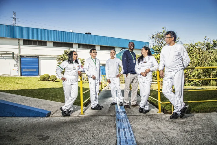 Funcionários da Pepsico, em São Paulo: vagas para maiores de 50 anos (Leandro Fonseca/Exame)