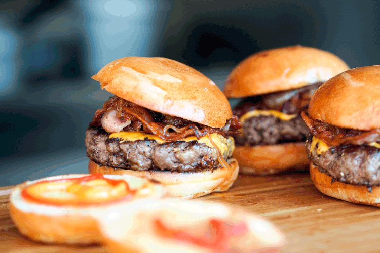 Fast food: alimentos podem ter limite de gordura trans em breve (Pixabay/Reprodução)