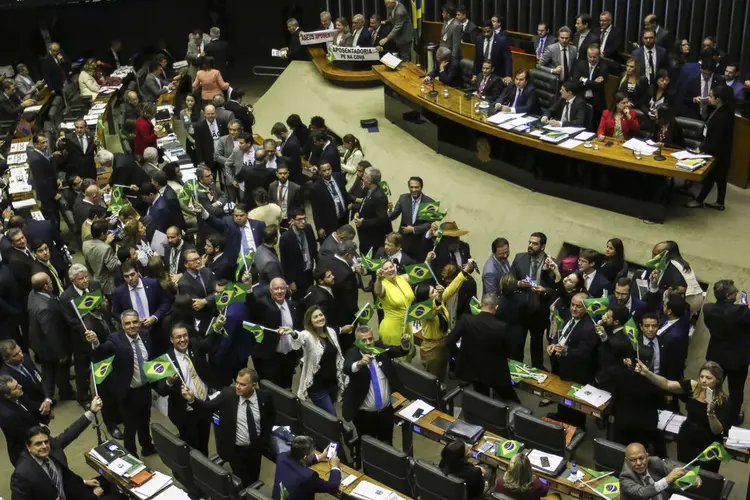 Reforma: ontem, em uma vitória para o governo, o texto base da previdência foi aprovado com boa margem no primeiro turno de votação na câmara dos deputados (Rodrigues Pozzebom/Agência Brasil)