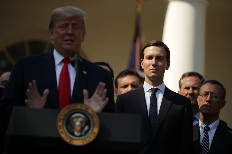 Trump e Kushner: o Deutsche Bank não sabia que Vrablic e seus colegas haviam feito negócios com uma empresa de propriedade de Kushner (Chip Somodevilla/Getty Images)