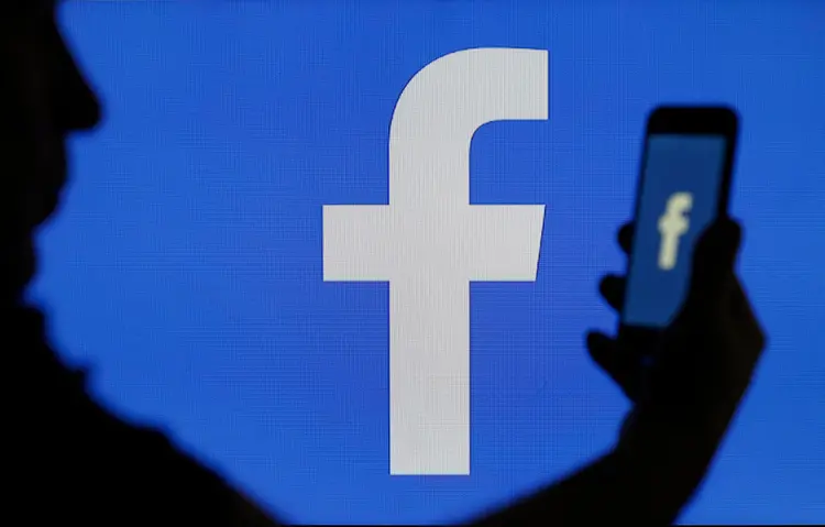 Facebook: Os HDs discos furtados continham nomes, números de contas bancárias e outros dados privados de 29 mil pessoas que trabalham na empresa (Chesnot/Getty Images)