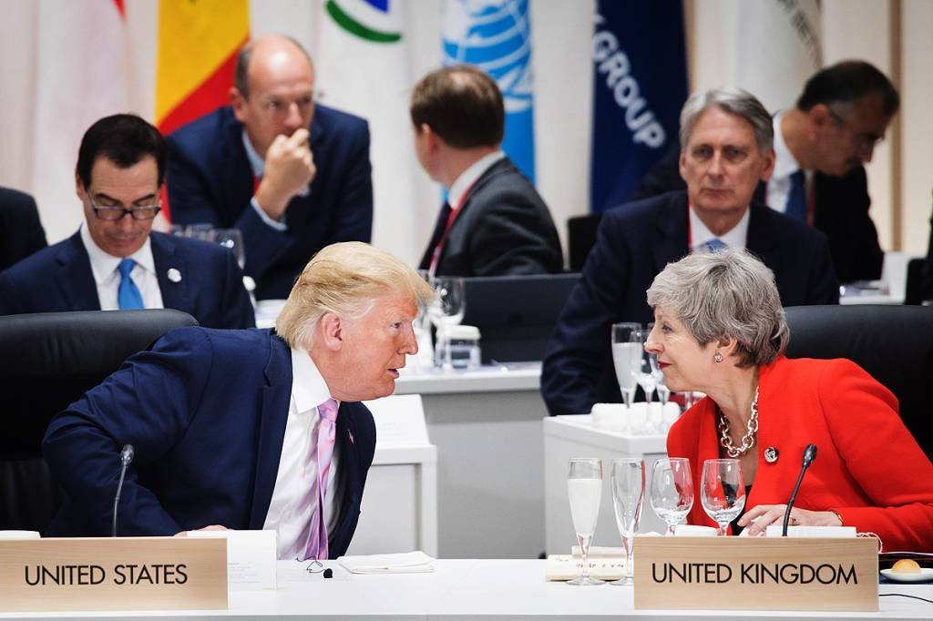 May e Trump: segundo a Casa Branca, o presidente americano e a primeira-ministra britânica conversaram nesta sexta-feira (Stefan Rousseau - PA Images / Contributor/Getty Images)