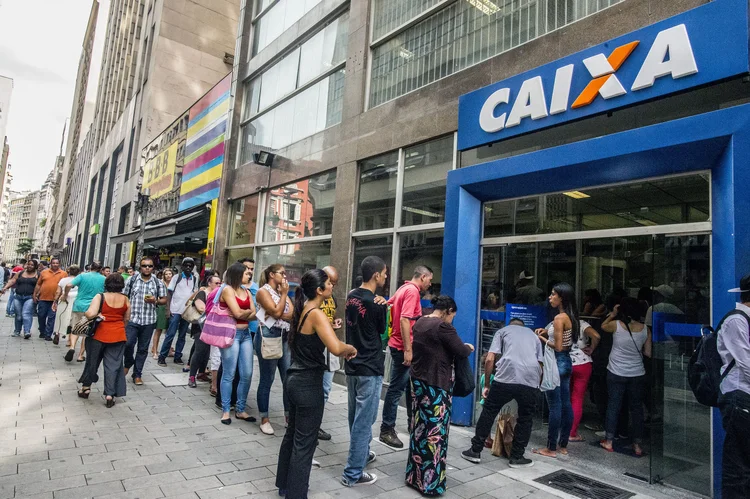 Caixa: a media é válida para novos contratos e será facultativa (Cris Faga/NurPhoto/Getty Images)