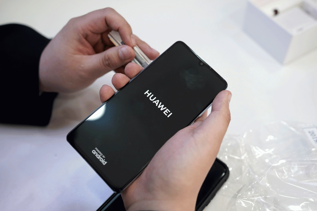 Huawei deve lançar nova linha de smartphones sem apps do Google
