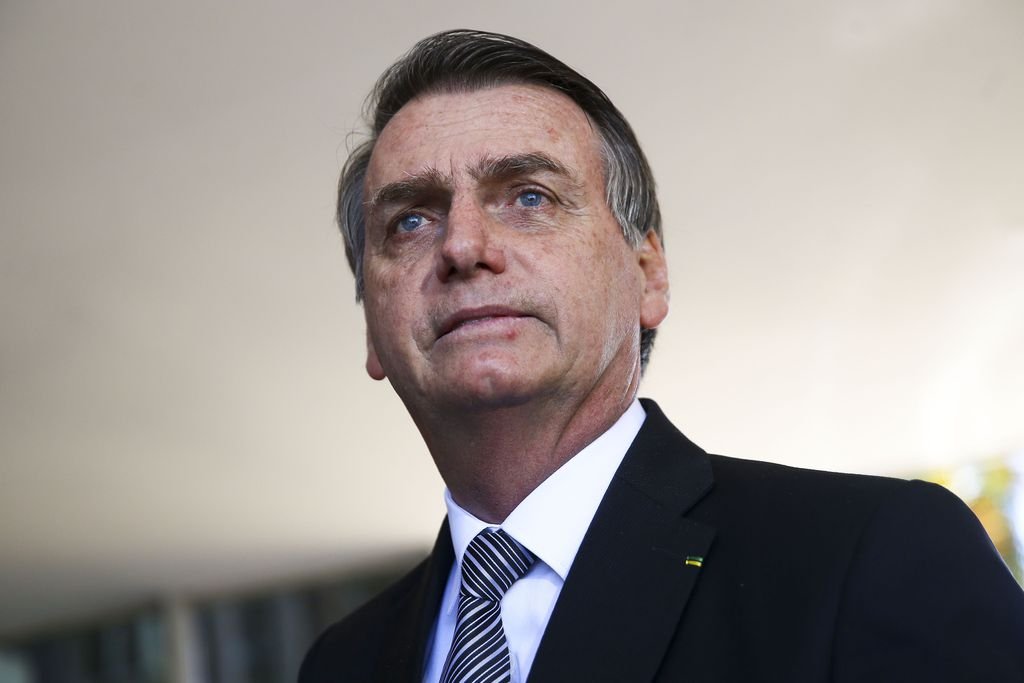 Após críticas de Carlos, Jair Bolsonaro prestigia general Augusto Heleno