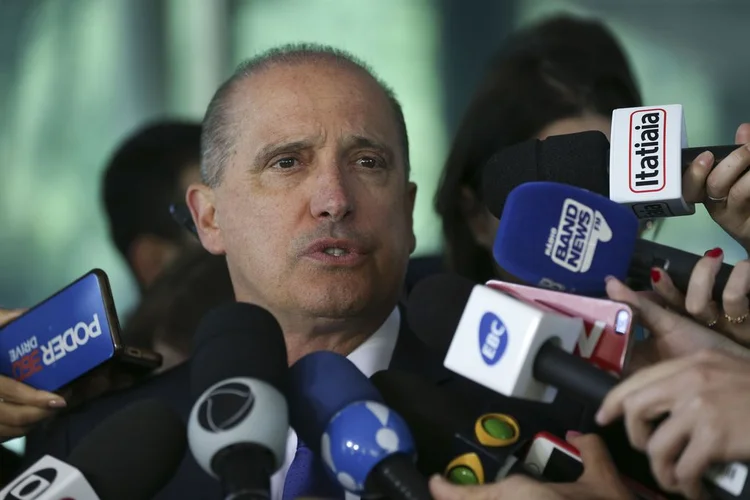 Onyx Lorenzoni: ministro da Casa Civil disse que o governo espera arrecadar mais de R$ 100 bilhões com o leilão do petróleo (José Cruz/Agência Brasil)