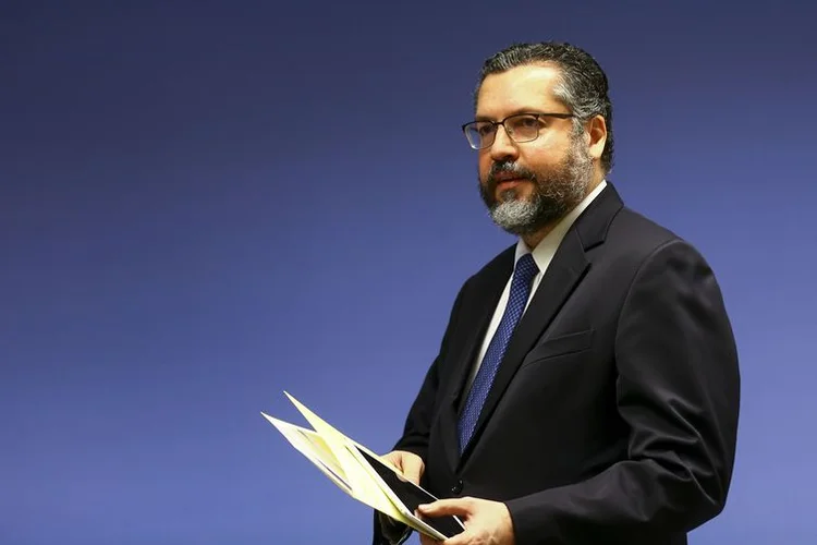 Ernesto Araújo: O lugar em que o Brasil “nunca esteve” é o centro da disputa, o palco principal de uma suposta guerra ideológica (Marcelo Camargo/Agência Brasil)
