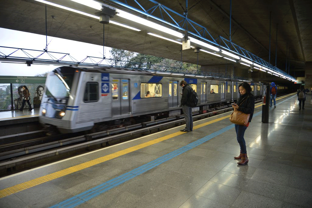 Metrô de SP terá câmeras que fazem reconhecimento facial