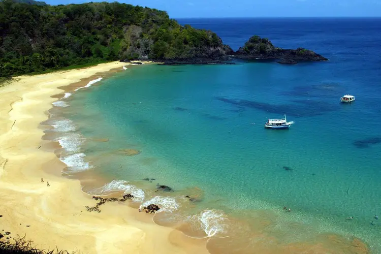 Fernando do Noronha: Arquipélago recebeu mais de 103.000 turistas em 2019, mais de 10.000 pessoas acima da capacidade (Arquivo/Agência Brasil)