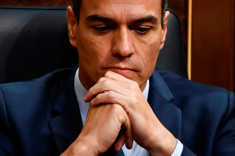 Pedro Sanchez, primeiro-ministro espanhol: pretende relaxar as restrições para as crianças, que poderiam sair de suas casas após 27 de abril (Agence France-Presse/AFP)