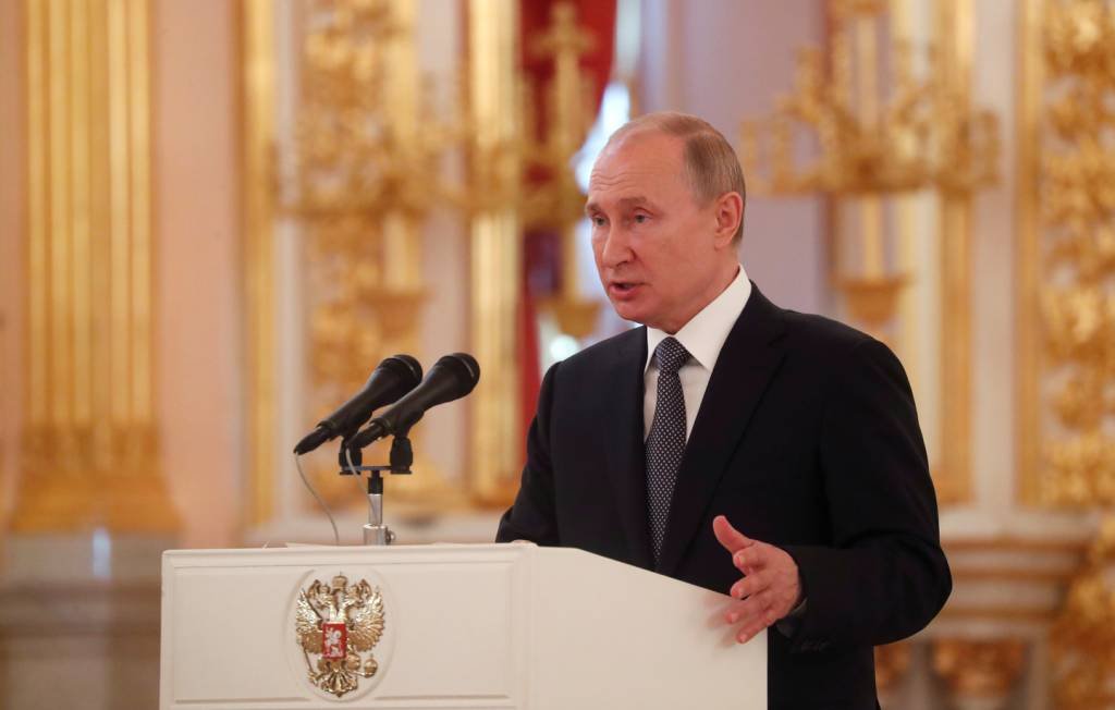 Putin vai a Roma puxar Itália para sua zona de influência