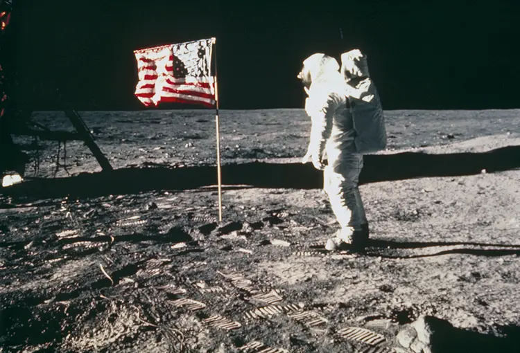 Buzz Aldrin na Lua, em 20 de julho de 1969: a façanha virou narrativa para as grifes  (SSPL/Getty Images)