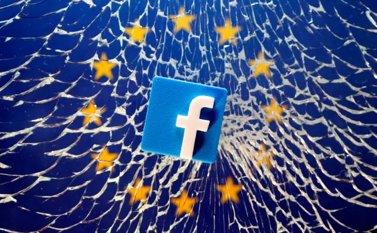 Facebook: Botão "Curtir" incorporado ao site pode render responsabilidade das empresas sobre dados pessoais de consumidores (Dado Ruvic/Illustration/File Photo/Reuters)