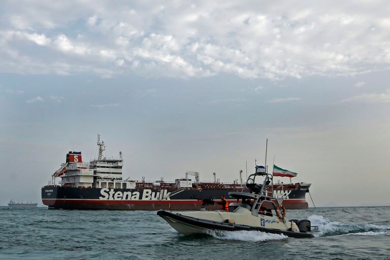 Irã liberta tripulantes de petroleiro capturado no Estreito de Ormuz
