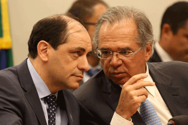 Waldery Rodrigues-Paulo Guedes: membros da Economia planejam reforma tributária para enviar ao Congresso (Fabio Rodrigues Pozzebom/Agência Brasil)