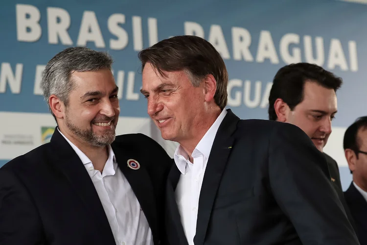 Presidente Jair Bolsonaro e presidente do Paraguai, Mario Abdo, em Foz do Iguaçu (Marcos Correa/Presidência da República/Divulgação)
