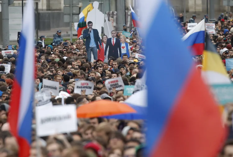 Protestos em Moscou: população quer que candidatos de oposição possam participar em eleição municipal (Maxim Shemetov/Reuters)
