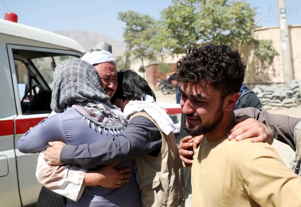 Estado Islâmico reivindica atentado que deixou 63 mortos no Afeganistão