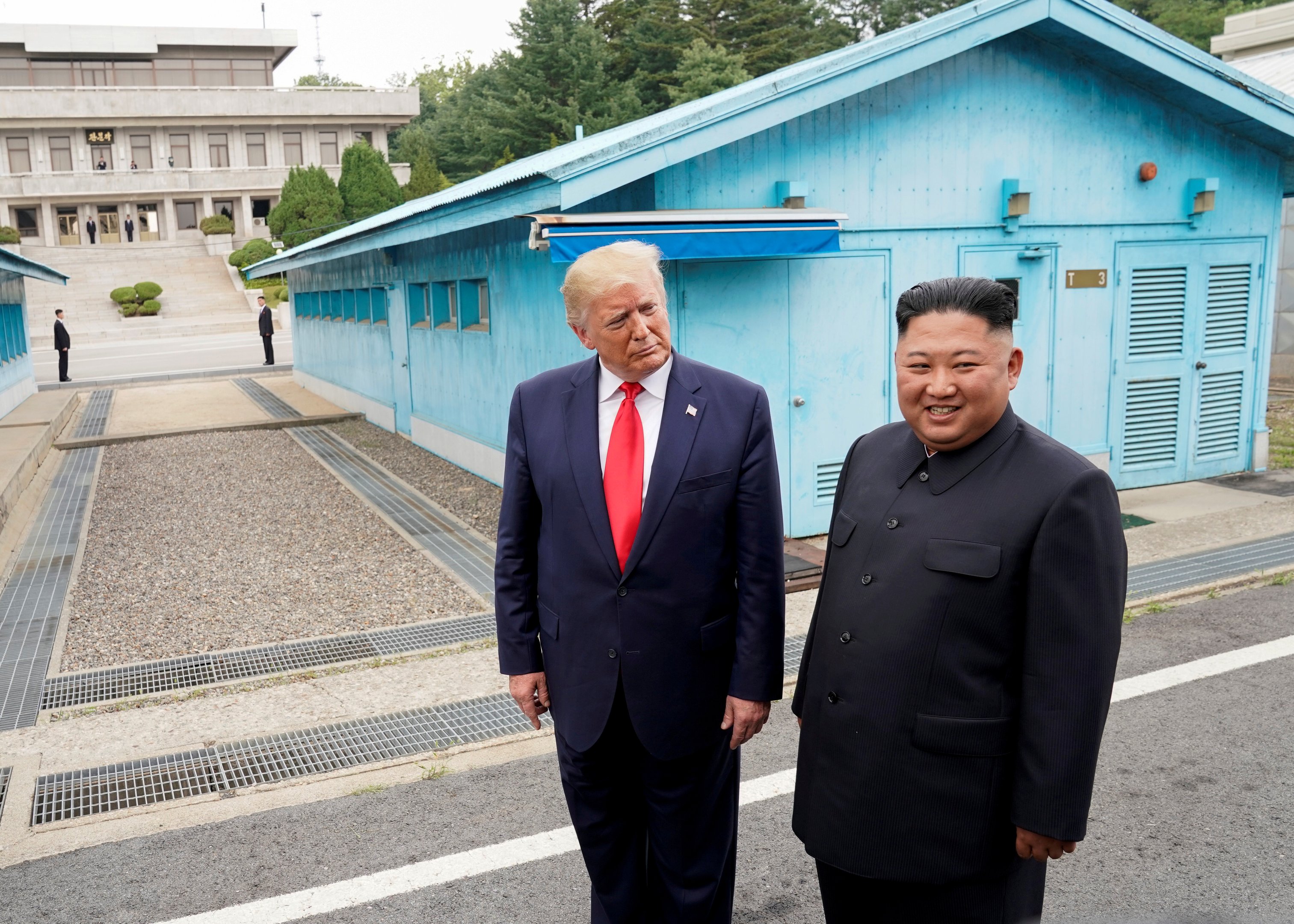Donald Trump e Kim Jong-un na fronteira da Coreia do Norte com a Coreia do Sul.