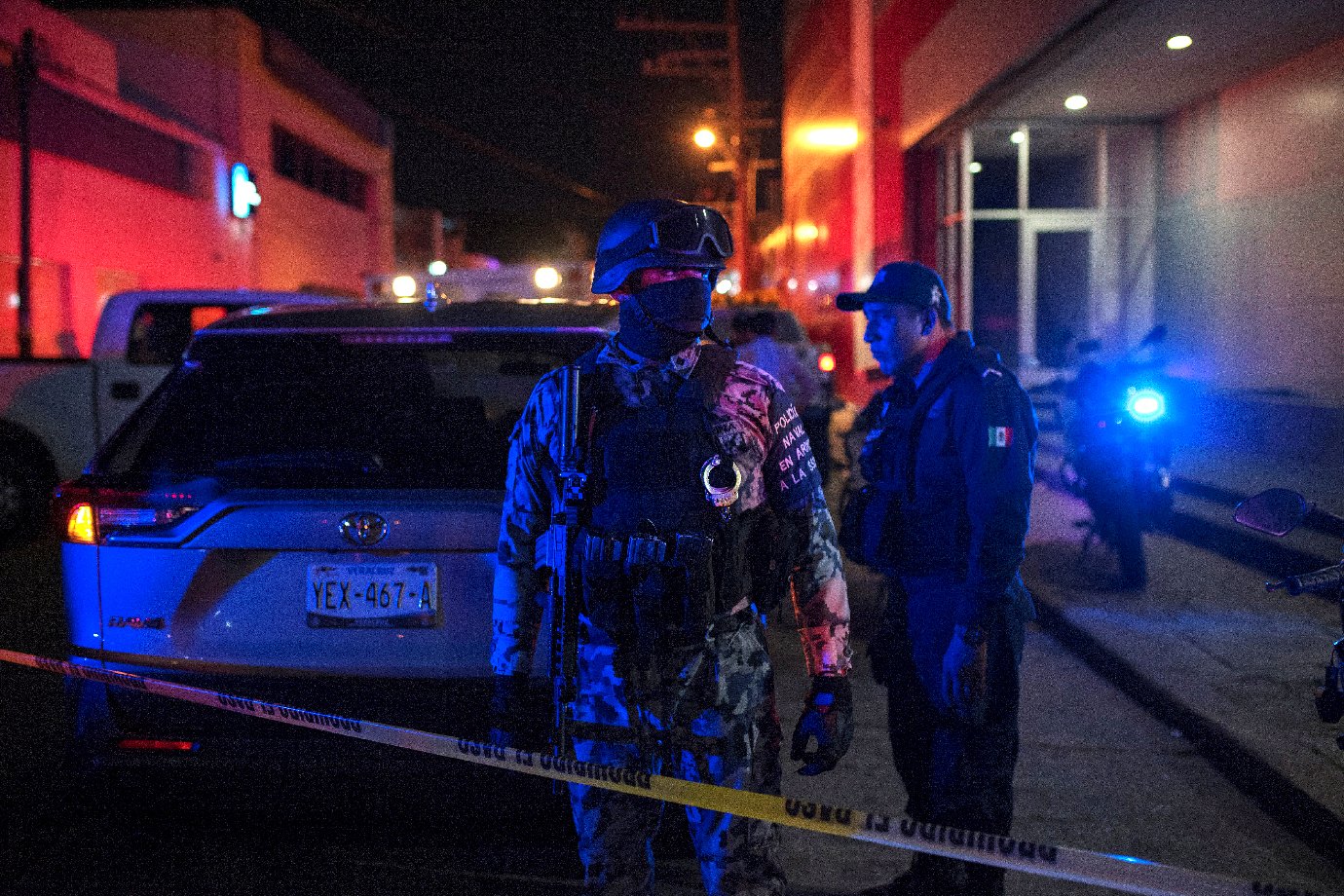 Incêndio em bar do México deixa 25 mortos; polícia suspeita de ataque