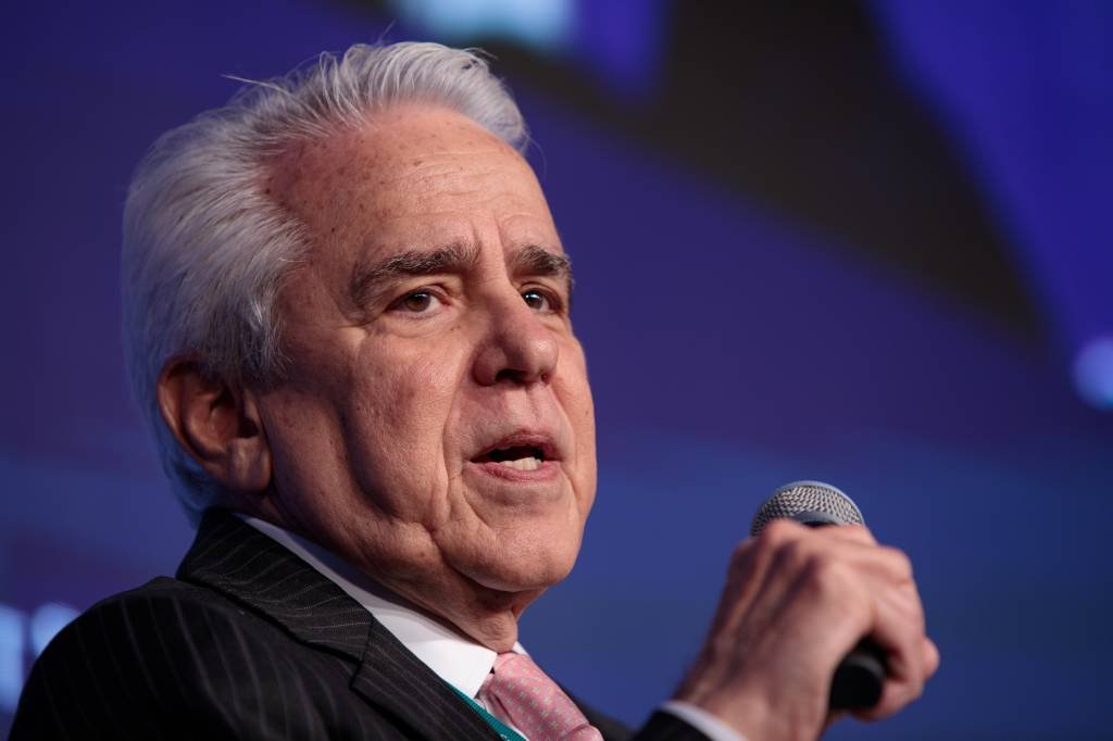 Cenário gera incerteza sobre redução de dívida da Petrobras, diz CEO