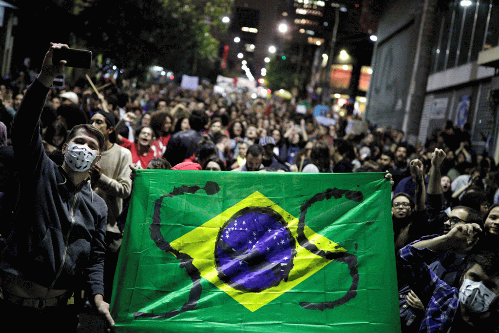 São Paulo e Rio têm protestos contra incêndios na Amazônia