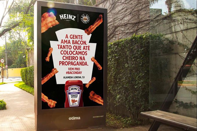 Em ação inédita, Heinz instala mobiliário urbano com aroma de bacon