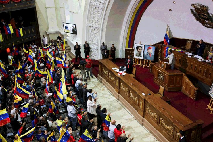 Assembleia Nacional Constituinte: órgão é formado apenas por aliados do governo Maduro (Manaure Quintero/Reuters)