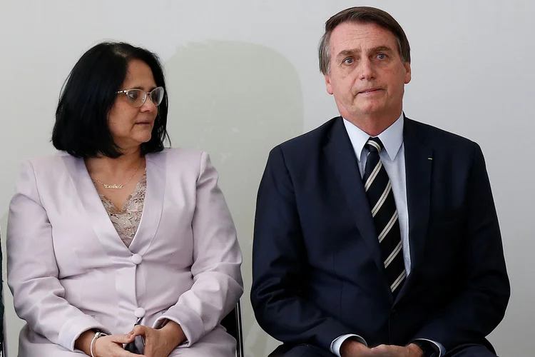 Damares: A primeira-dama Michelle Bolsonaro endossou a escolha de Damares e compareceu ao evento do Republicanos que cravou a candidatura (Adriano Machado/Reuters)