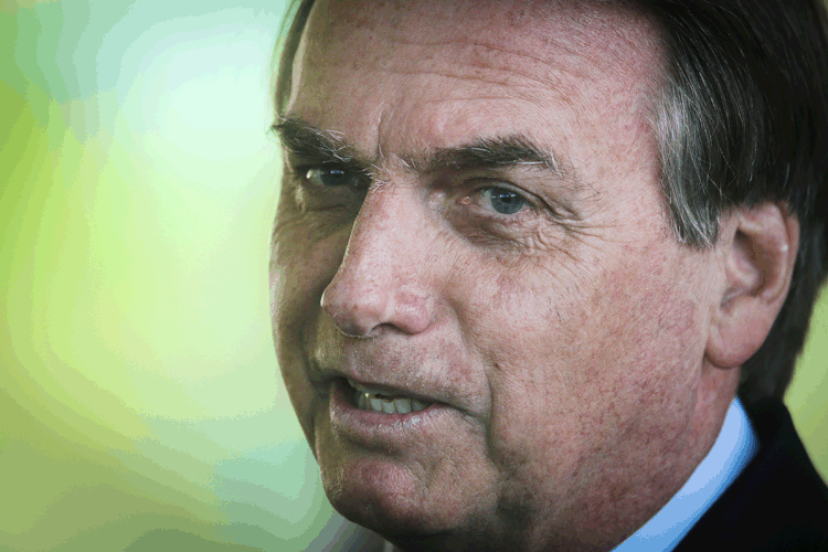 Bolsonaro: "Se funcionários botavam dinheiro na conta do Queiroz é problema dele, ele que responda". (Andre Coelho/Bloomberg)