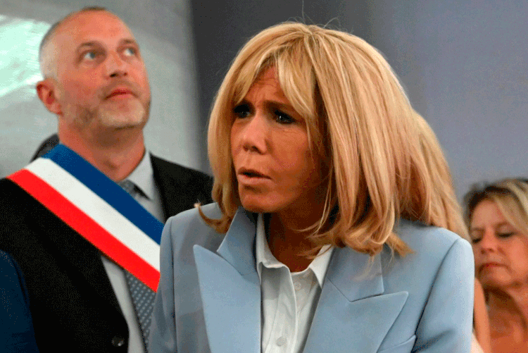 Brigitte Macron: primeira dama francesa agradeceu brasileiros em português (Denis Charlet/AFP)