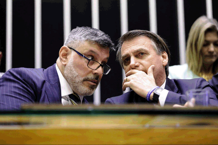 Frota e Bolsonaro: PSL pretende evitar que nomes considerados desalinhados ao governo (Michel Jesus/Agência Câmara)