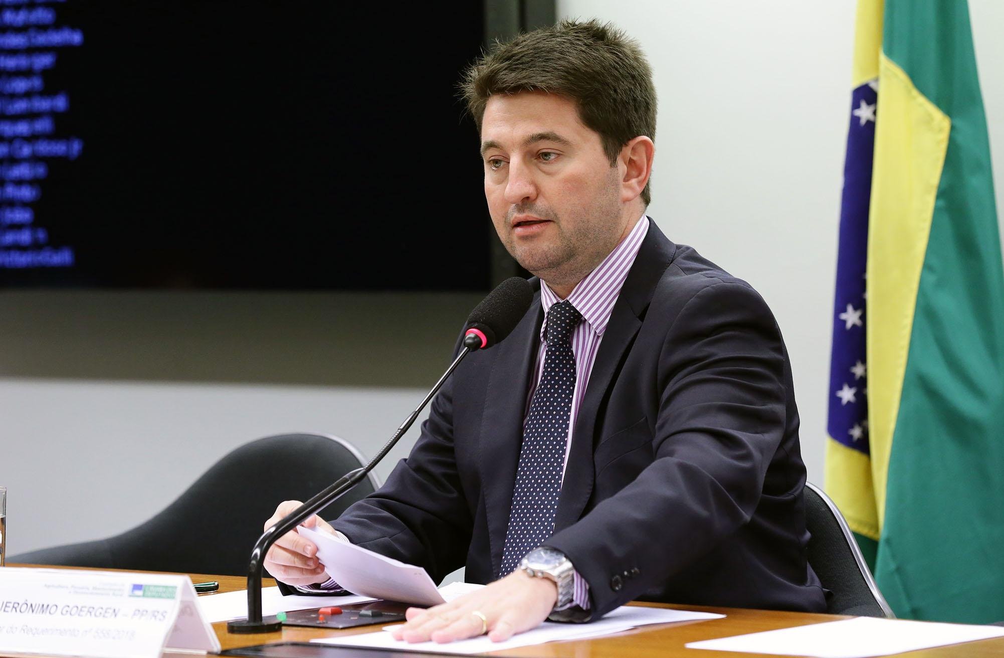 Relator da MP da Liberdade Econômica espera votar texto na terça-feira