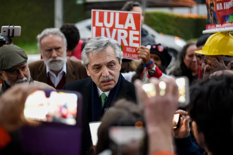Alberto Fernández: opositor de Macri na Argentina agradeceu Lula e disse que Bolsonaro é racista (Henry Milleo/Getty Images)