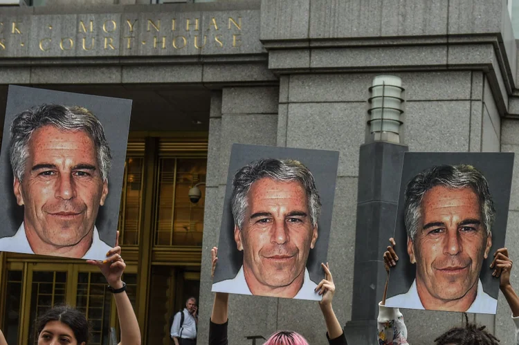 Jeffrey Epstein, ex-financista americano, se matou enquanto aguardava um julgamento por acusações de tráfico sexual (Stephanie Keith / Stringer/Getty Images)