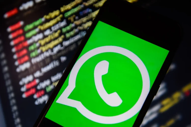 WhatsApp: plataforma anunciou que vai permitir pagamentos e transferências por meio do aplicativo (SOPA Images/Getty Images)