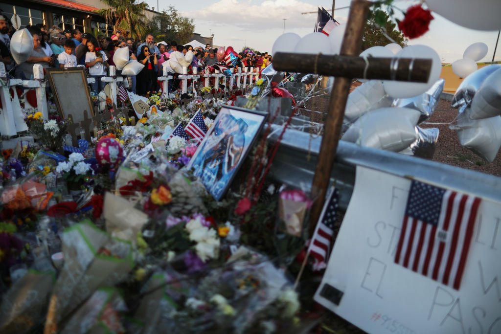 Trump visita El Paso, desta vez para condenar racismo