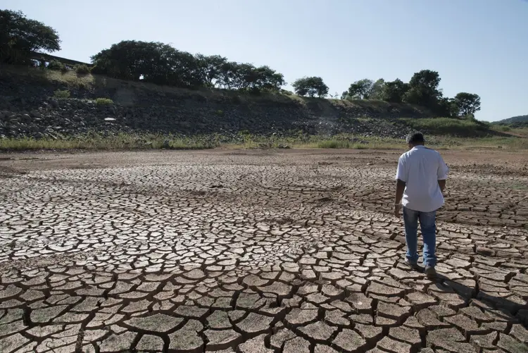 O Brasil tem uma má distribuição de recursos hídricos, apesar de ter a maior reserva terrestre de águas superficiais do mundo (Paulo Fridman / Colaborador/Getty Images)